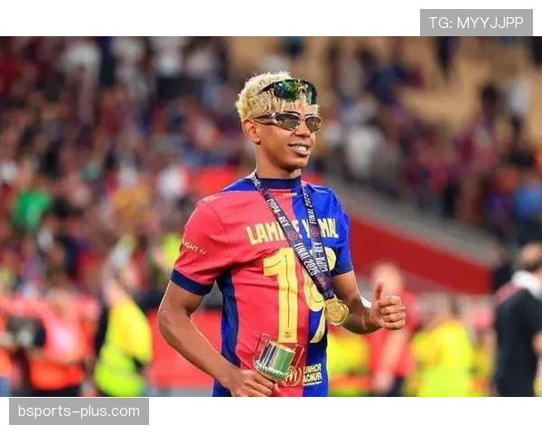 亚马尔与大罗青少年时期大赛表现对比：谁的上限更高？